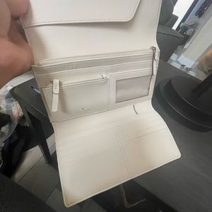 Kate Spade Travel Wallet / burgundy